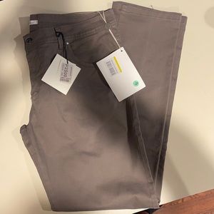 Men’s Dama Khakis 38x34 NWT